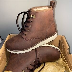 UGG Australia K Maple II